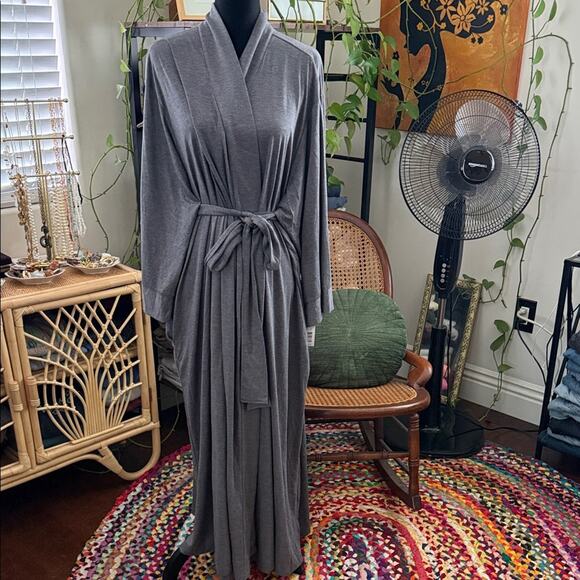 Natori Other - NWT Natori Congo Gray Housecoat Robe